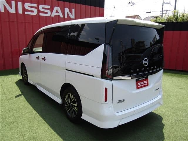 NISSAN