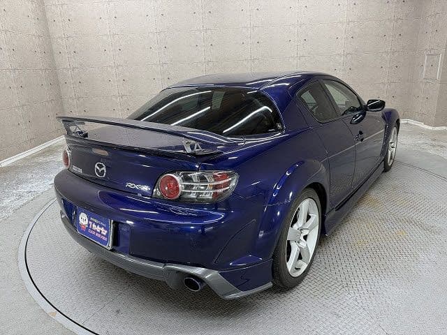 Car thumbnail 3