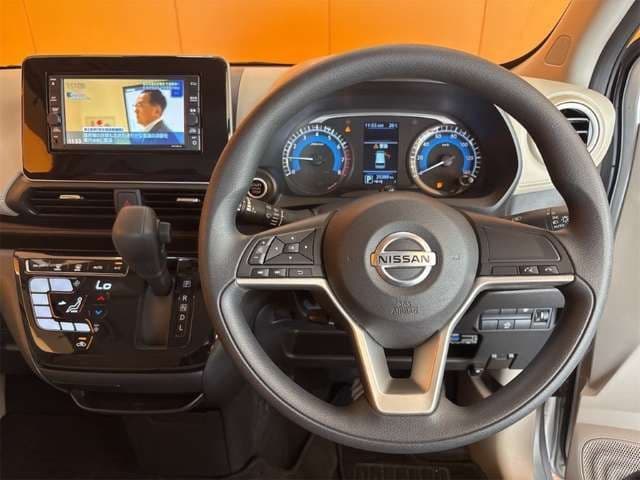 NISSAN