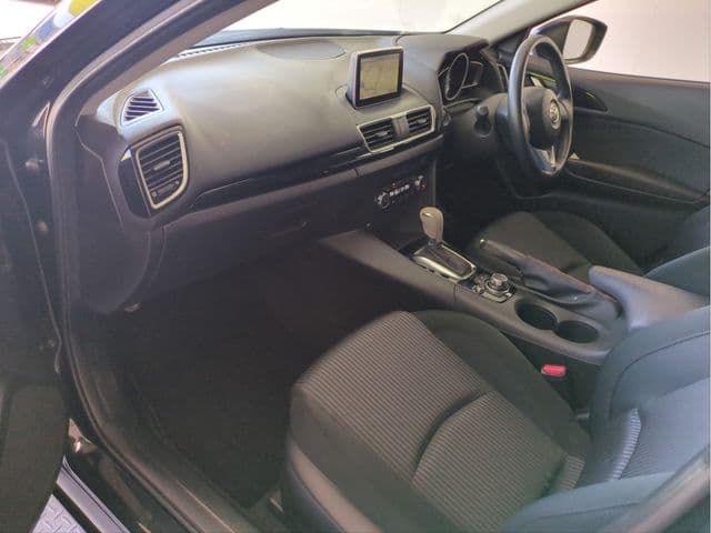 Car thumbnail 3
