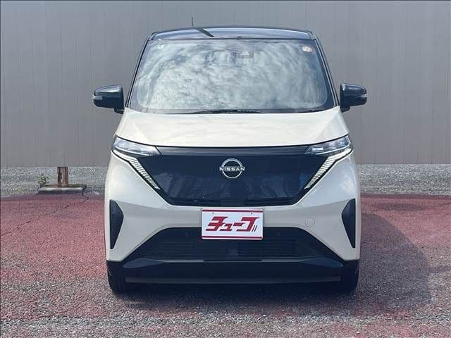 NISSAN
