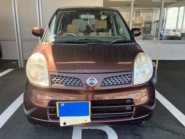 NISSAN
