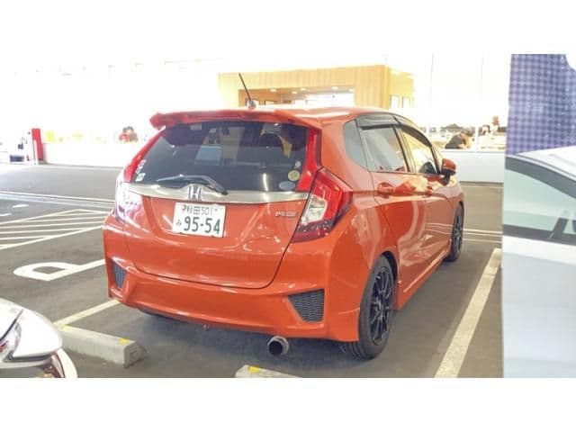 Car thumbnail 2
