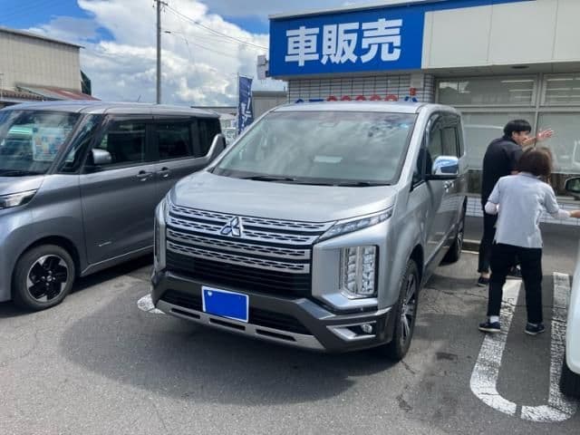 MITSUBISHI DELICA D:5 4WD