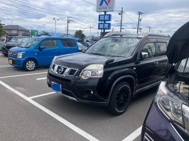 NISSAN X-TRAIL 4WD
