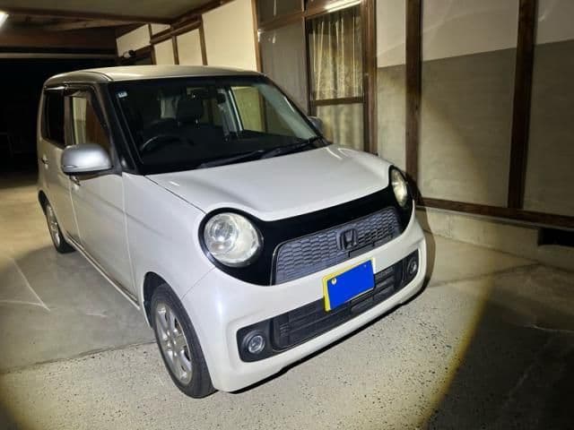 Car thumbnail 3