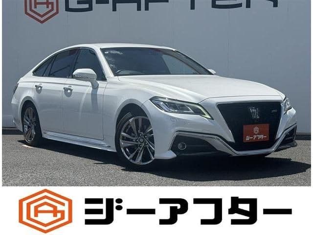TOYOTA CROWN sedan hybrid