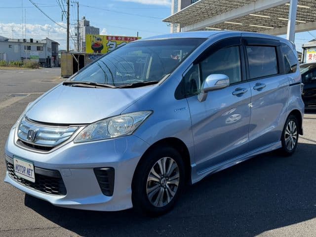 HONDA FREED HYBRID