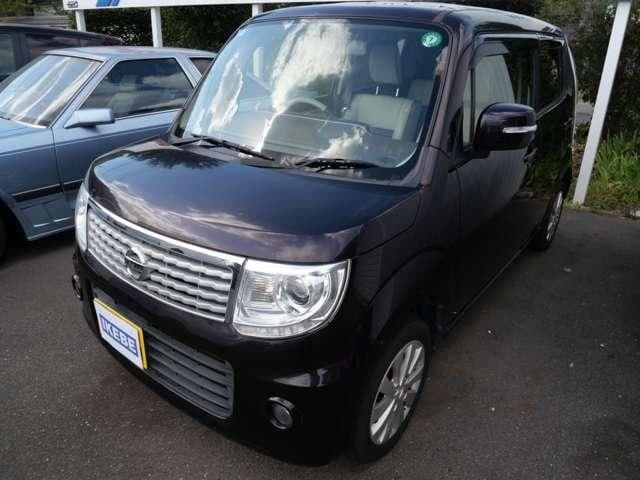 NISSAN
