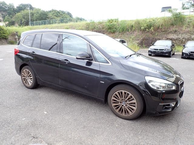 Car thumbnail 4