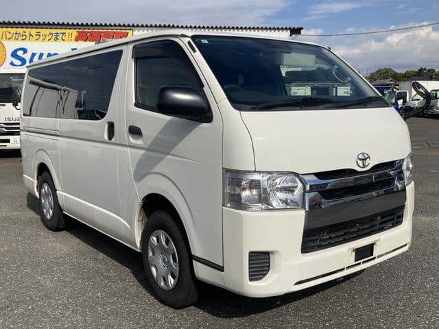 TOYOTA HIACE van 4WD