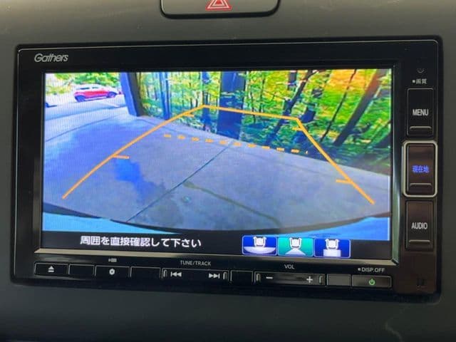 Car thumbnail 4
