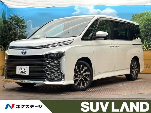 TOYOTA VOXY HYBRID