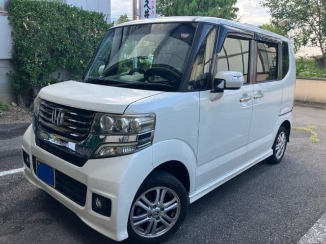 HONDA N BOX CUSTOM 4WD