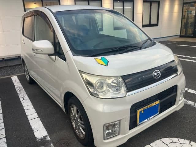 DAIHATSU MOVE CUSTOM