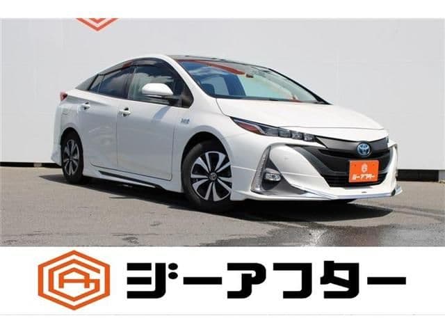 TOYOTA PRIUS PHV