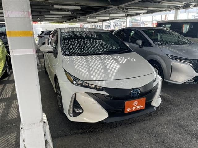 TOYOTA PRIUS PHV