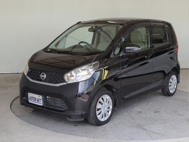 NISSAN