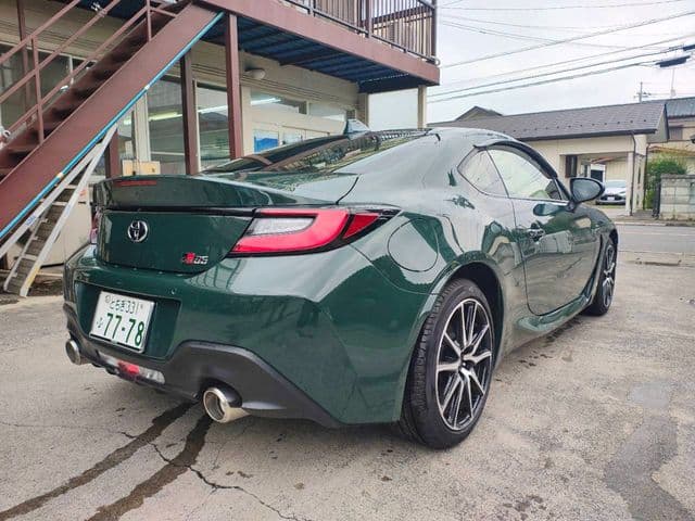 Car thumbnail 4