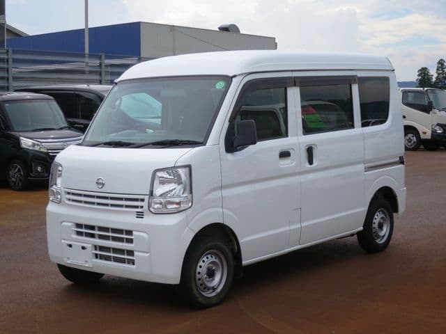 NISSAN NV100 CLIPPER 4WD