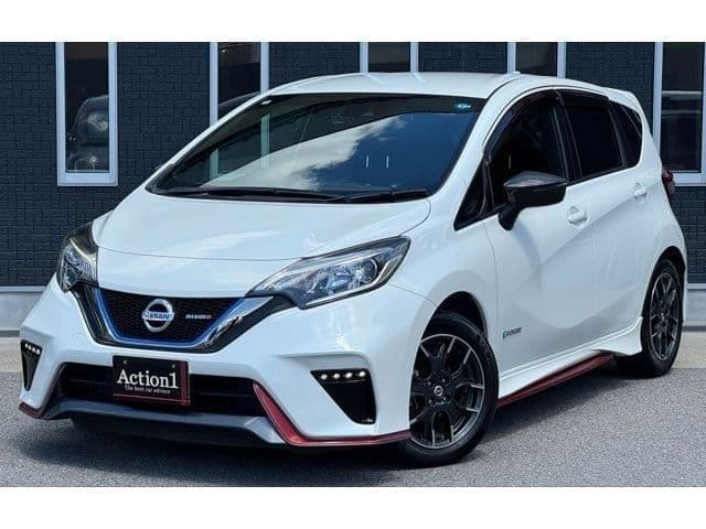 NISSAN