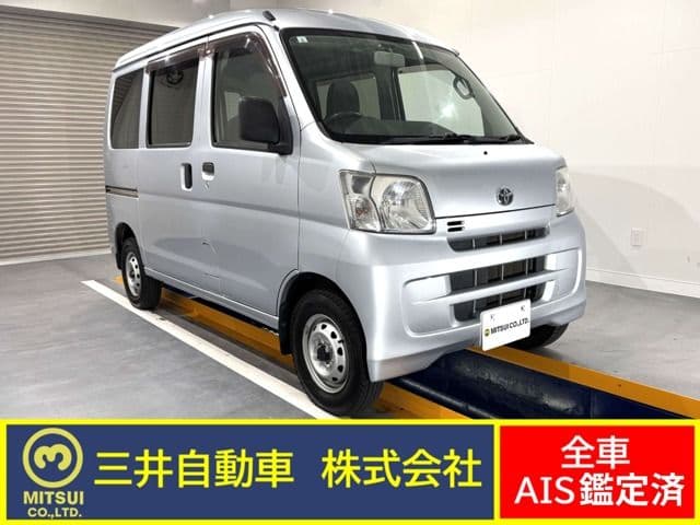 TOYOTA PIXIS van 4WD