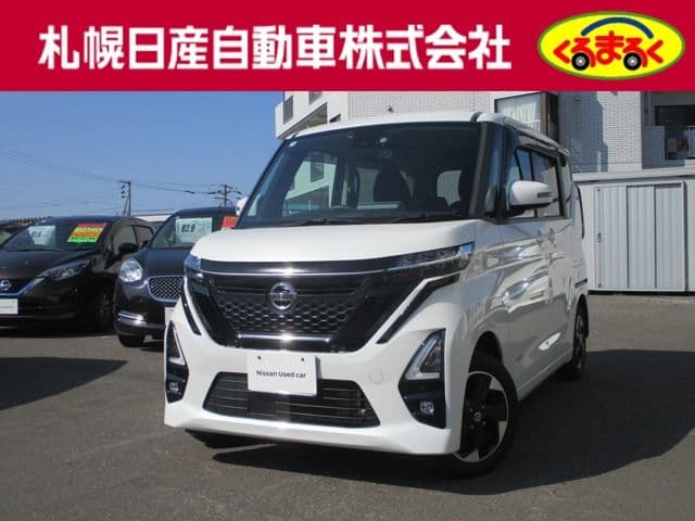 NISSAN ROOX 4WD