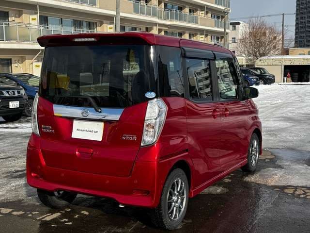 NISSAN