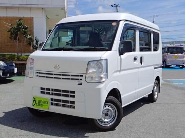 NISSAN NV100 CLIPPER 4WD