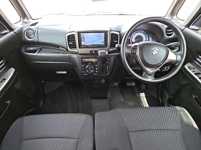 Car thumbnail 3