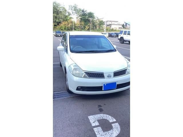 Car image 1