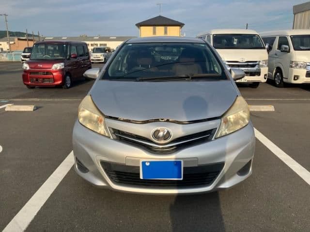 TOYOTA VITZ