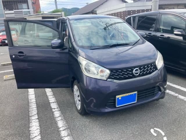 Car image 1