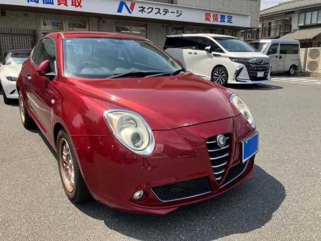 Car image 1