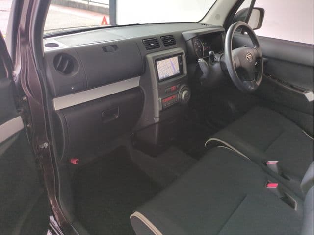 Car thumbnail 3