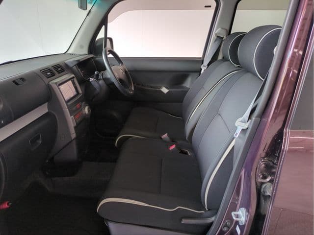 Car thumbnail 4