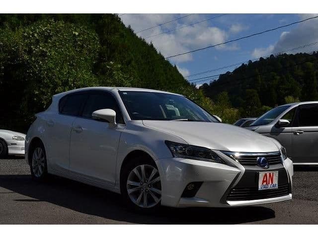 TOYOTA LEXUS CT200h