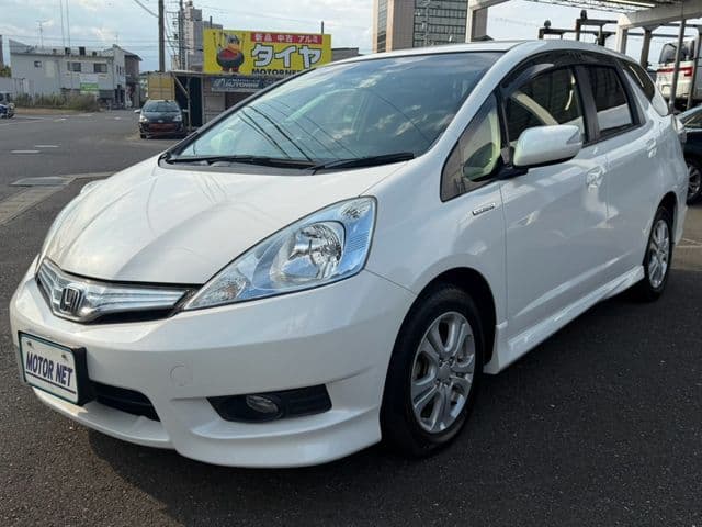 Car image 1