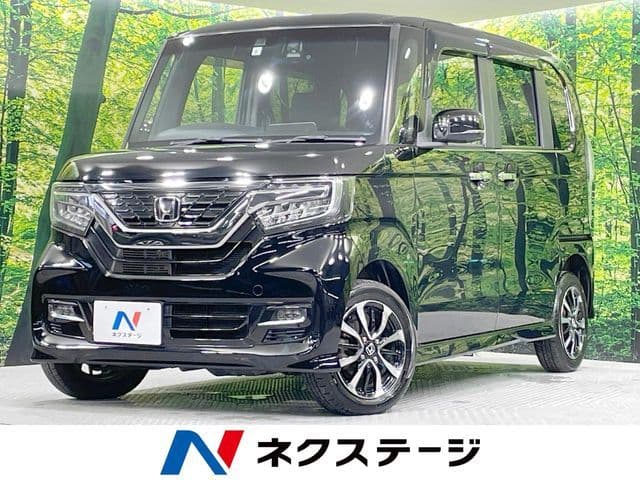 HONDA N BOX CUSTOM 4WD