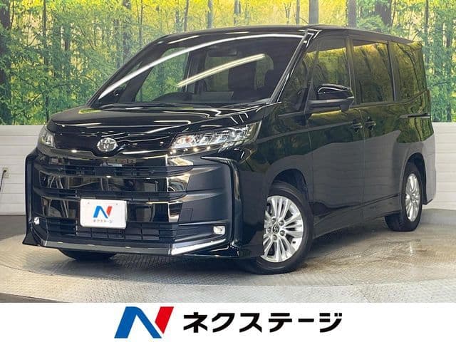 TOYOTA NOAH