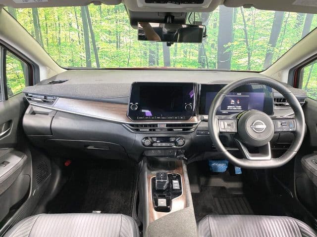 NISSAN