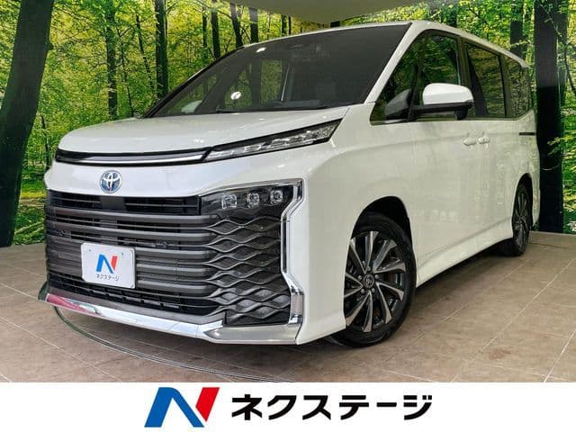 TOYOTA VOXY HYBRID