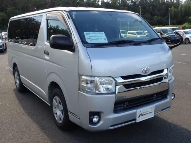 TOYOTA HIACE van 4WD