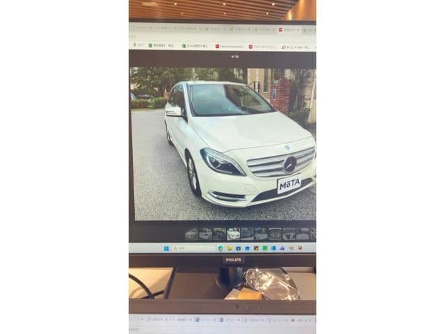 Car thumbnail 4