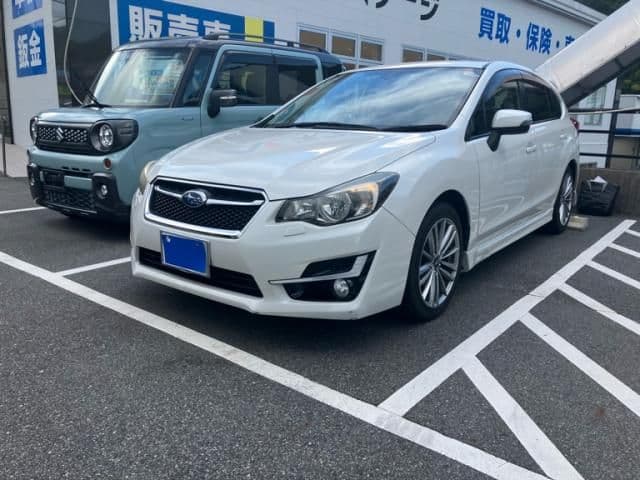 Car image 1