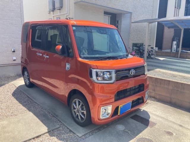 Car image 1