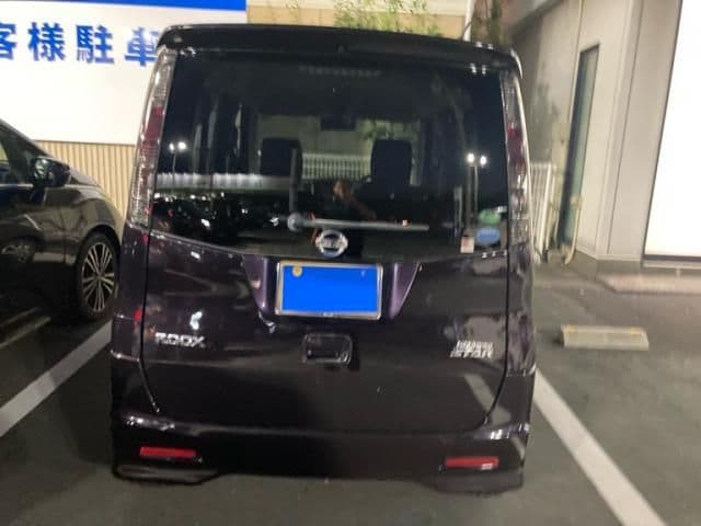 NISSAN