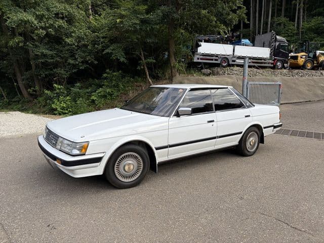 TOYOTA MARK2 sedan
