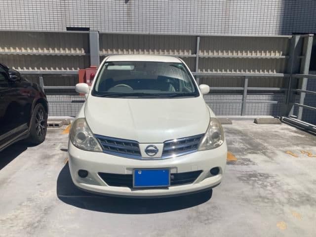 NISSAN TIIDA