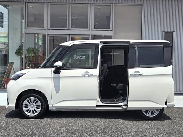 Car thumbnail 4